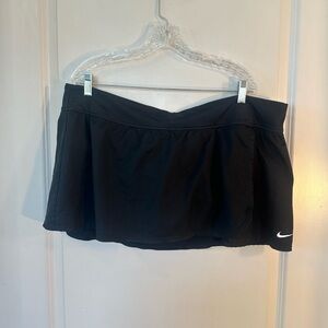 Nike Element Board Black Plus Size Swim Skirt, Size 3X